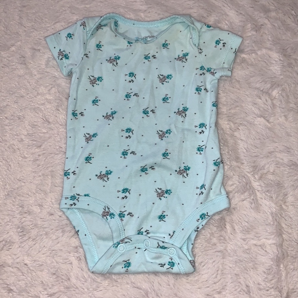 (3 for $10) Carter’s blue floral bodysuit
